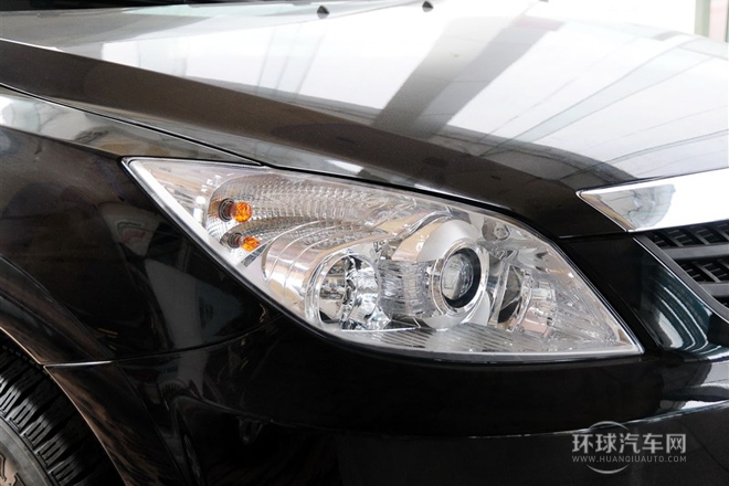 2013款 2.0L 自動都市精英型