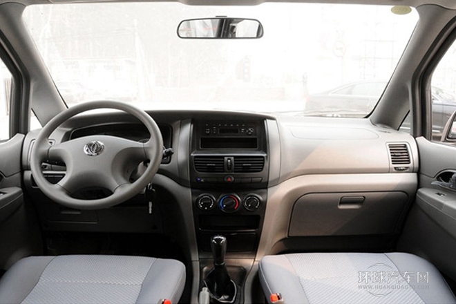 2013款 改款 1.5L 手動標準型5座 國V