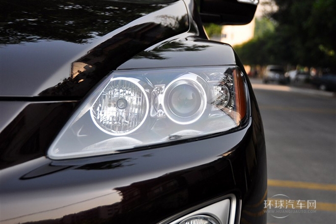 2011款 2.5L 豪華型