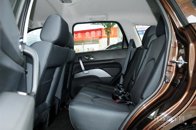 2013款 2.0L 手動(dòng)都市精英型