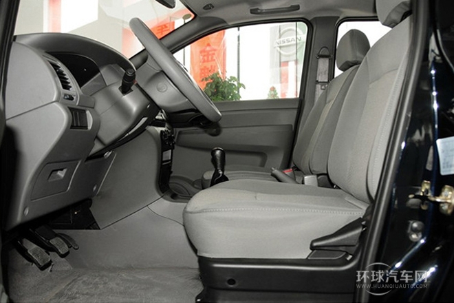 2013款 改款 1.5L 手動標準型7座 國V