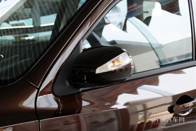 2013款 2.0L 手動都市精英型