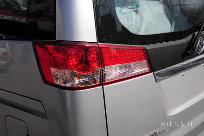 2013款 改款 1.6L 手動舒適型7座 國V