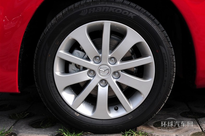 2013款 2.0L 自動(dòng)超豪華型