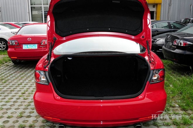 2013款 2.0L 自動(dòng)超豪華型