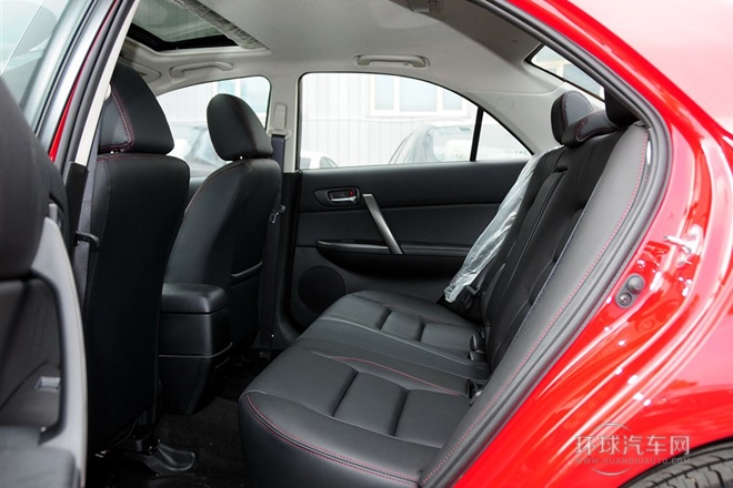 2013款 2.0L 自動超豪華型