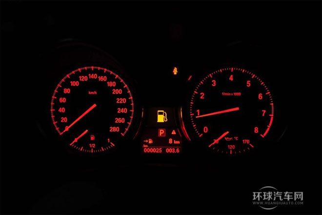 2013款 sDrive20i領(lǐng)先型