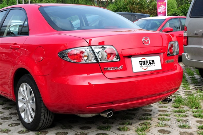 2013款 2.0L 自動超豪華型