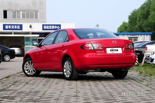 2013款 2.0L 自動超豪華型