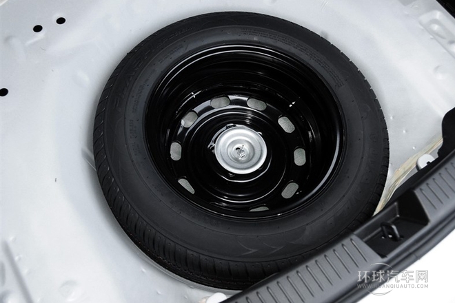 2013款 2.0L 自動時尚型