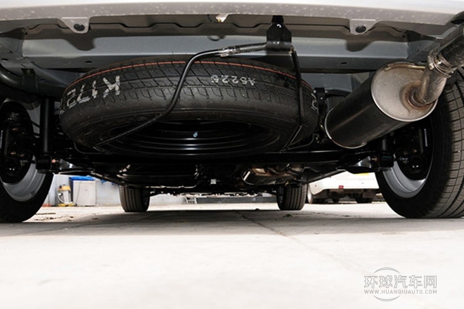 2012款 2.0L 自動豪華型7座