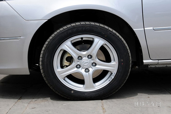 2012款 2.0L 自動(dòng)豪華型7座