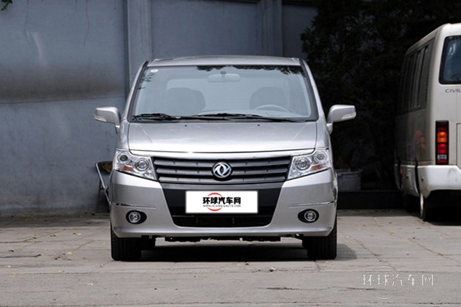 2012款 2.0L 自動豪華型7座