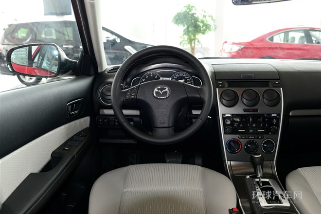 2014款 2.0L 自動(dòng)經(jīng)典型