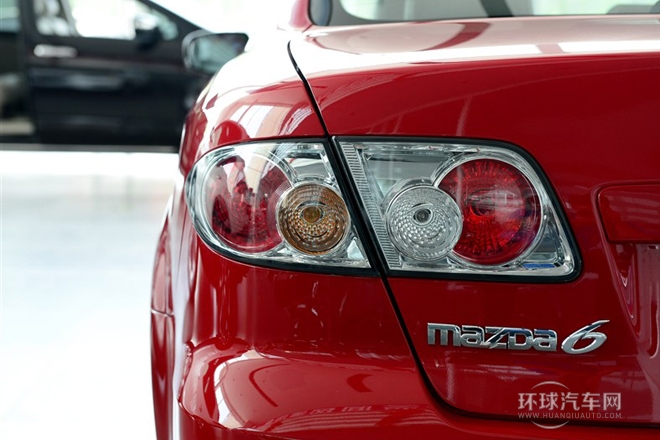 2014款 2.0L 自動(dòng)經(jīng)典型