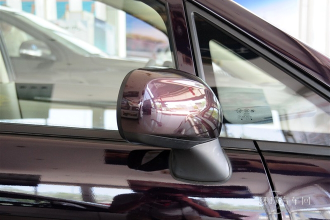 2014款 1.6L 自動7座樂享版