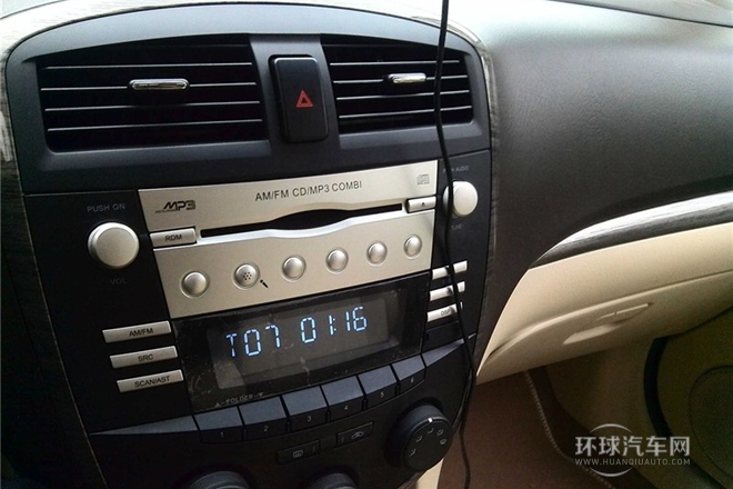 2014款 1.6L 手動7座開拓版