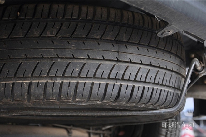 2011款 1.6L 手動(dòng)商用型5座