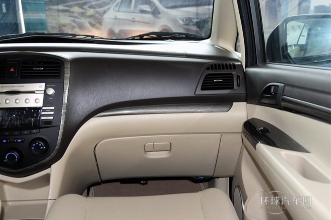 2014款 1.6L 手動7座創想版