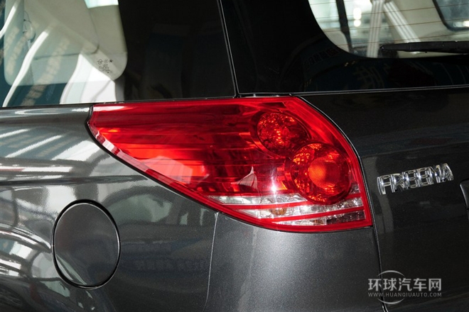 2014款 1.6L 手動7座創想版