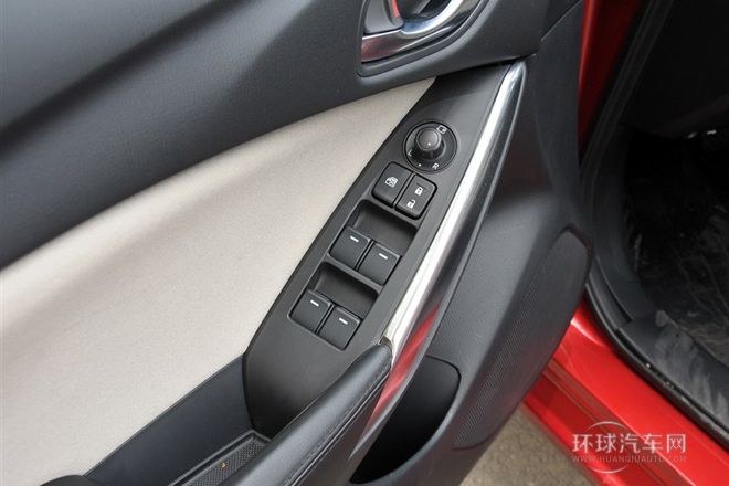 2014款 2.0L 藍天時尚版