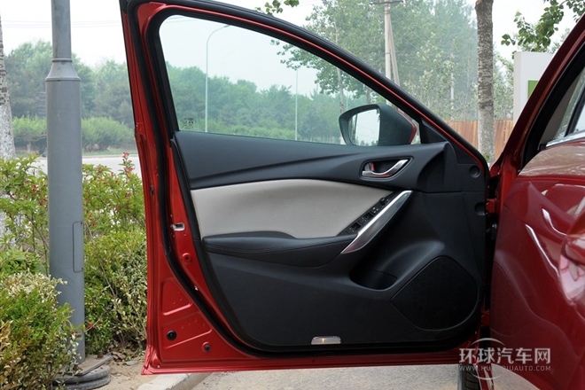 2014款 2.0L 藍(lán)天時(shí)尚版