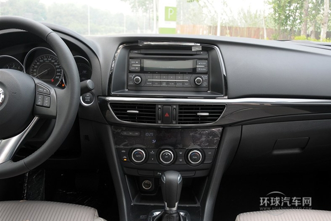 2014款 2.0L 藍天時尚版