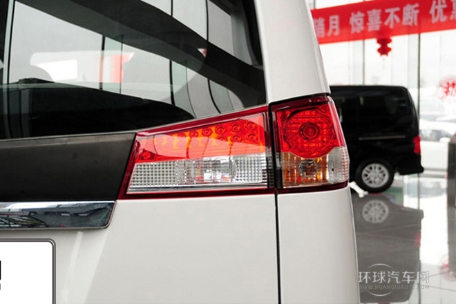 2011款 1.6L 手動實用型7座