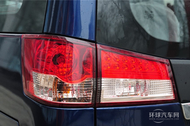 2011款 1.6L 手動舒適型7座