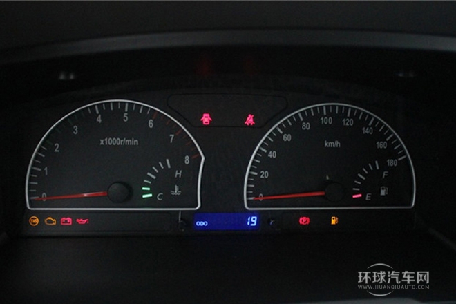 2011款 1.6L 手動豪華型7座