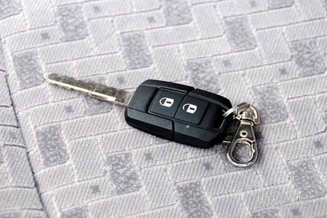 2011款 2.0L 手動豪華型7座