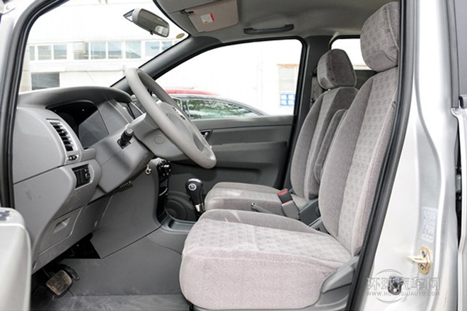 2011款 2.0L 手動(dòng)豪華型7座