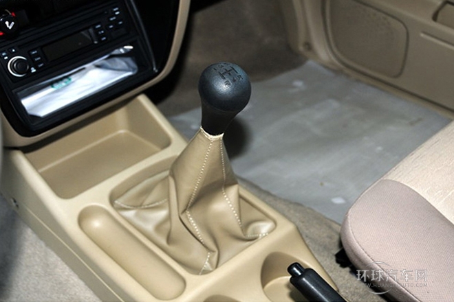 2013款 2.4L汽油兩驅標準型ZG24