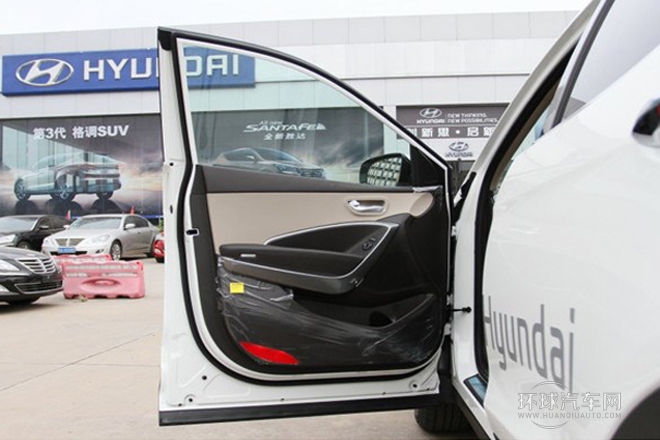 2013款 改款 3.0L 四驅舒適導航版 歐V