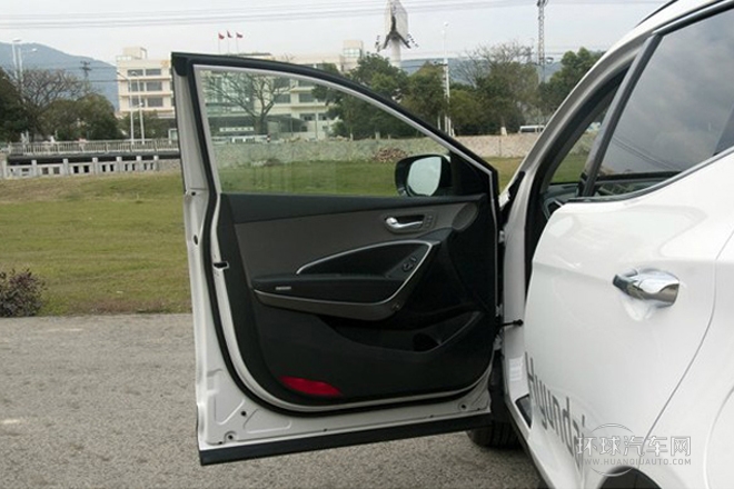 2013款 改款 3.0L 四驅旗艦版 歐IV