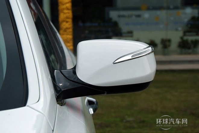 2013款 改款 3.0L 四驅旗艦版 歐IV