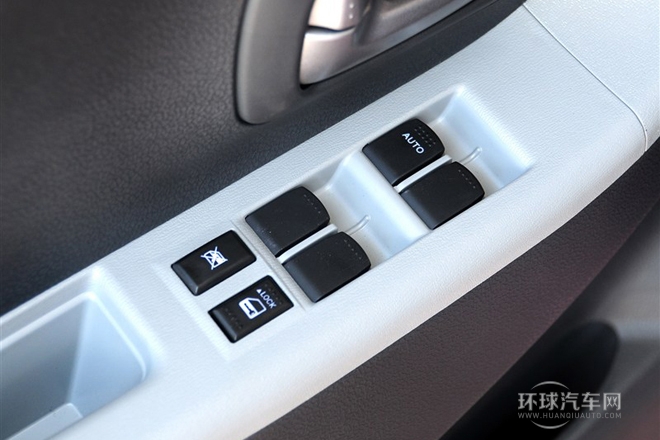 2013款 1.0L 手動20周年限量版