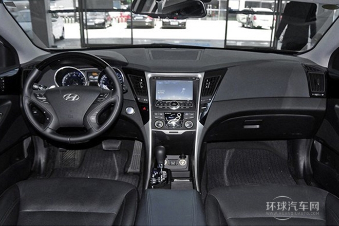 2014款 2.4L 自動(dòng)領(lǐng)先版 國V