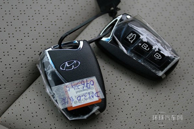 2013款 改款 3.0L 四驅尊享版 歐IV