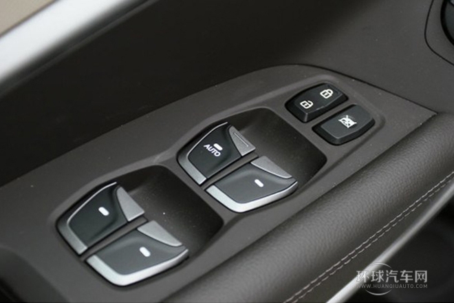 2013款 改款 3.0L 四驅尊享版 歐IV