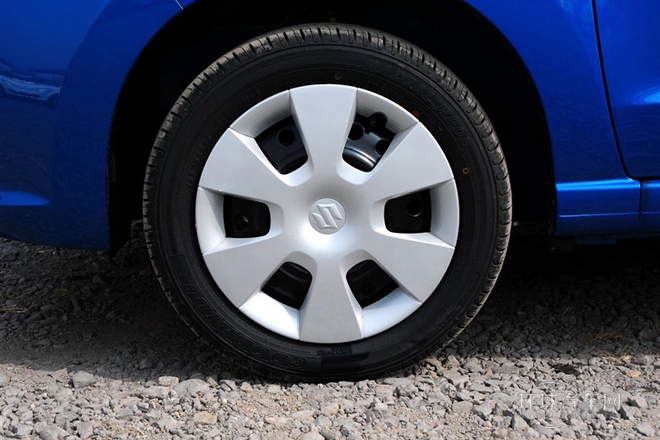 2013款 1.0L 手動舒適型