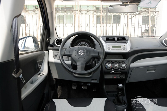 2013款 1.0L 手動舒適型