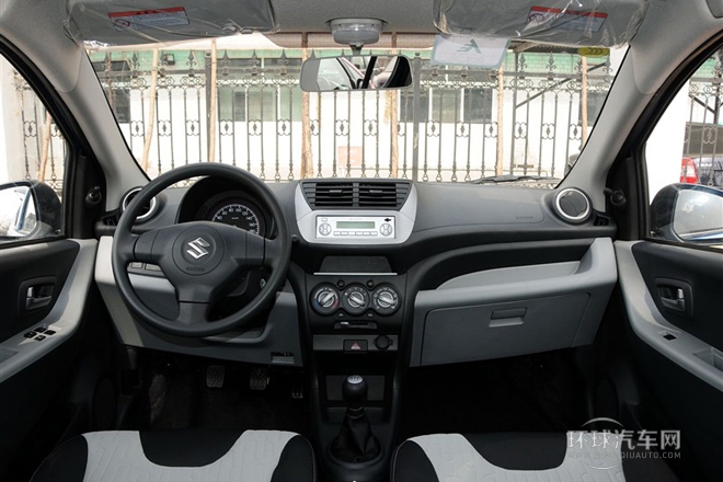 2013款 1.0L 手動舒適型