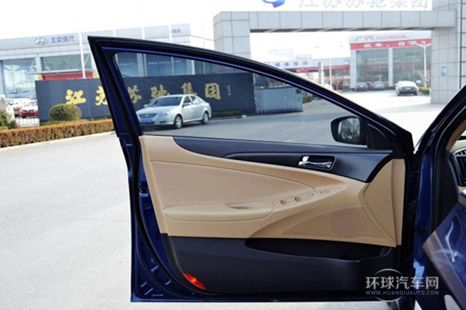 2014款 2.4L 自動頂級版 國V