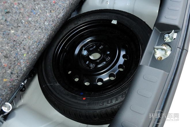 2013款 1.0L 手動實用型