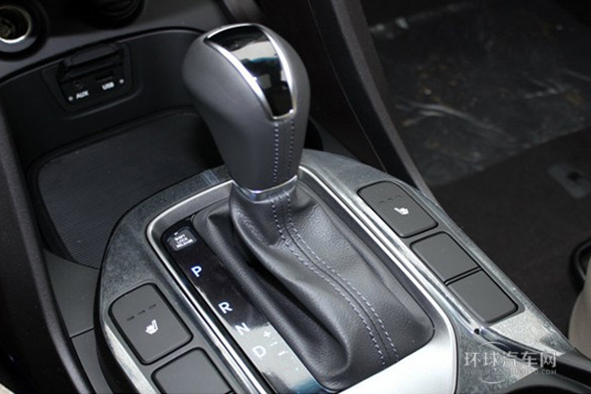 2013款 改款 3.0L 四驅(qū)舒適導(dǎo)航版 歐IV