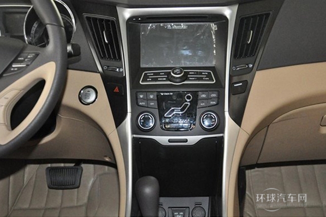 2013款 2.0L 自動時尚版