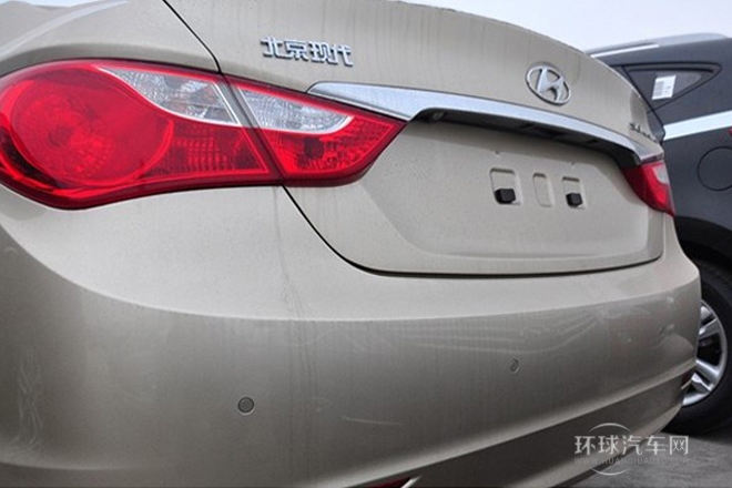 2013款 2.0L 自動時尚版