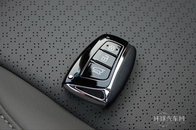 2013款 改款 3.0L 四驅舒適版 歐IV