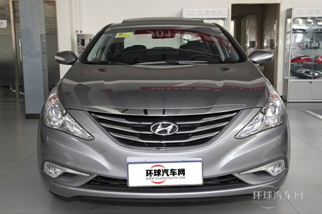 2013款 2.0L 自動領先版